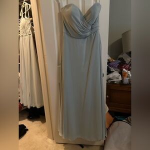 Chic Strapless Seaglass Dress